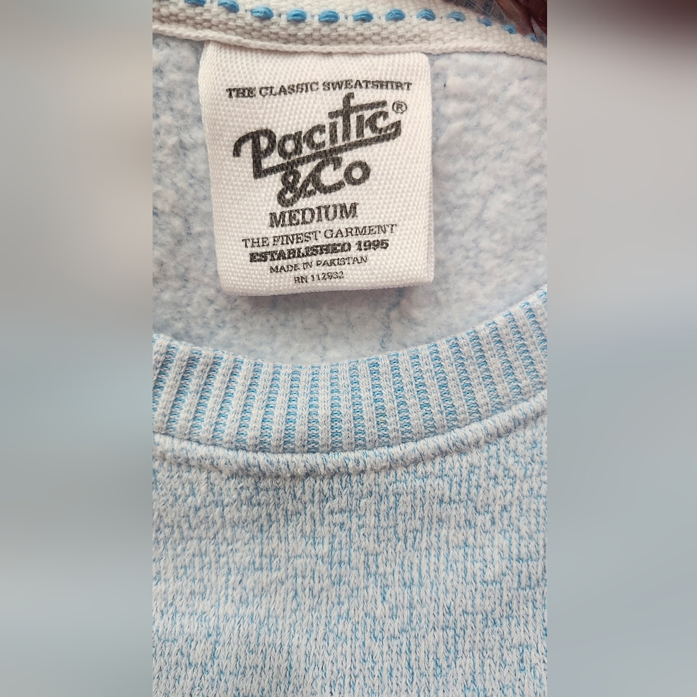 Pacific & Co NEW SMYRNA BEACH Embroidered Terry Textured Sweatshirt - Medium - Picture 5 of 7